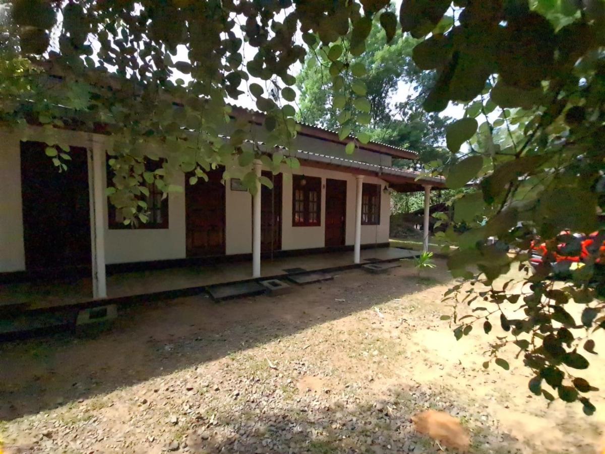 Hotel Katagamuwa Rest Kataragama Exteriér fotografie